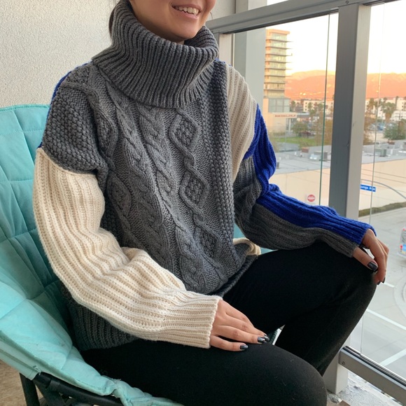 Bloggers favorite ZARA sweater - Picture 2 of 3